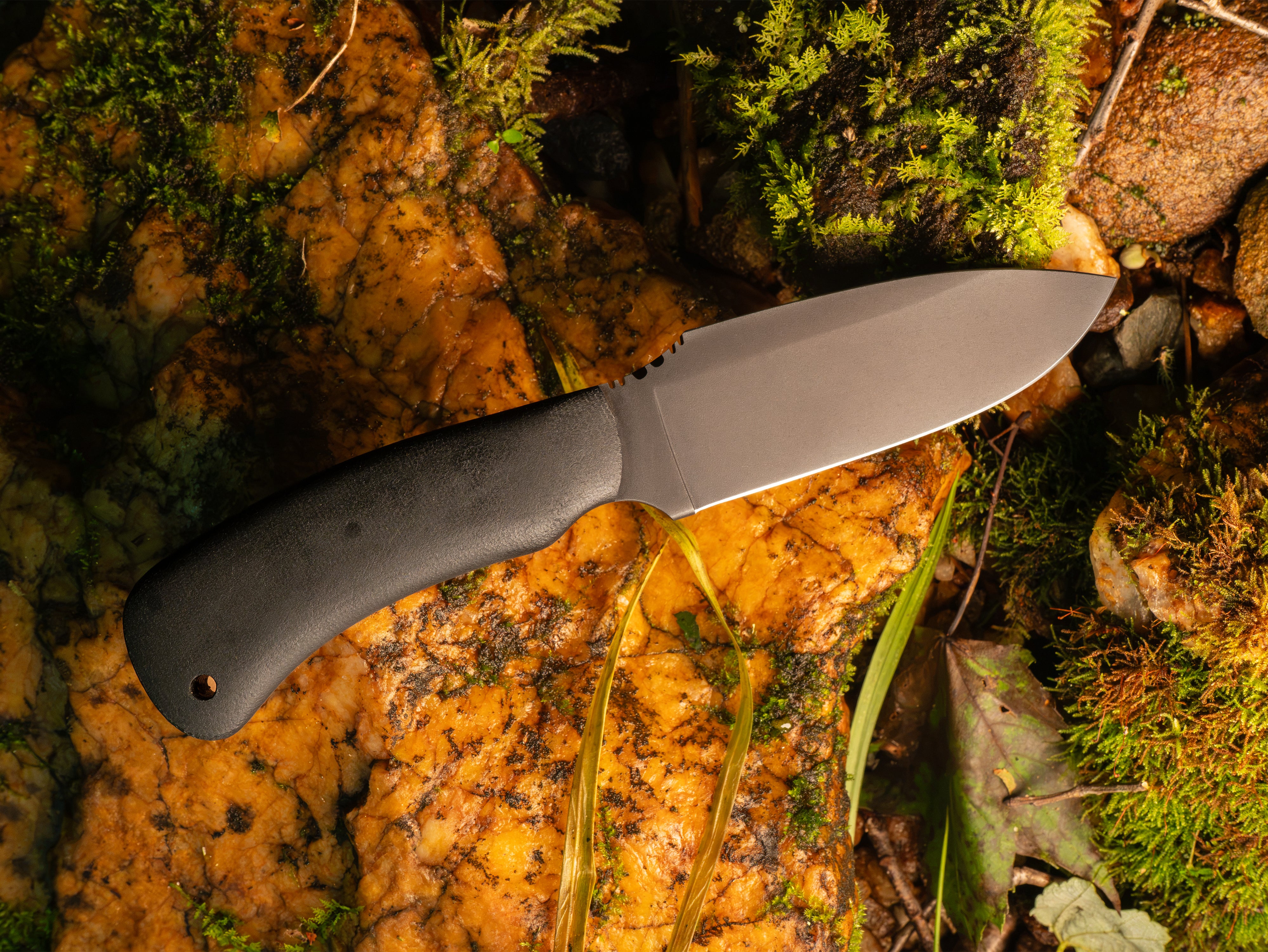 Currently Available WK Drop Point Hunter