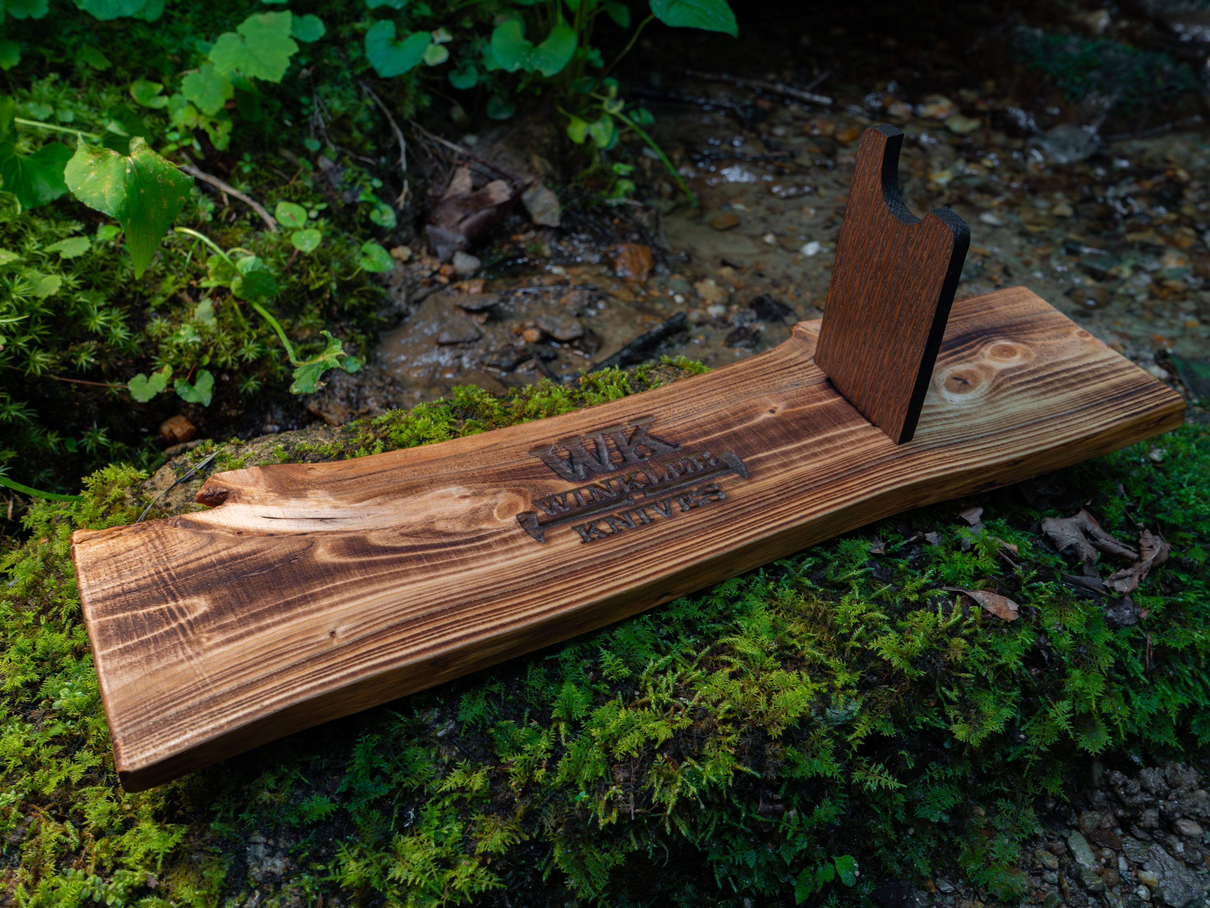WK Premium Live Edge Axe Stand